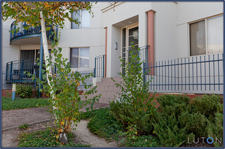 Entry to Complex (2011-05-31)