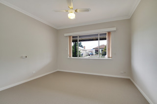Bedroom 2 (2012-11-23)
