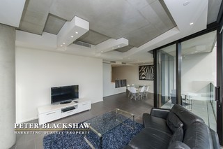 Living Room (2012-12-14)