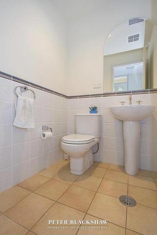 Powder Room (2008-04-22)