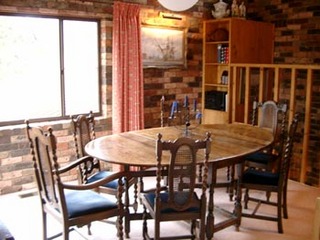 Dining (2003-10-03)