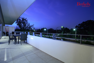 Terrace (2009-04-19)