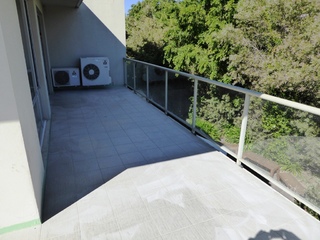 Balcony (2018-01-05)