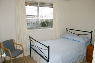 Bed 3 (2005-09-07)