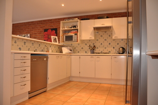 Kitchen (2011-10-06)