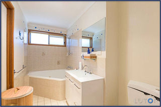 Bathroom (2016-01-04)
