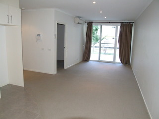 Living Room (2012-03-08)