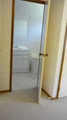 Bathroom (2014-07-23)