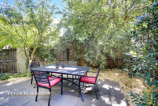 Paved entertaining patio (2016-08-12)