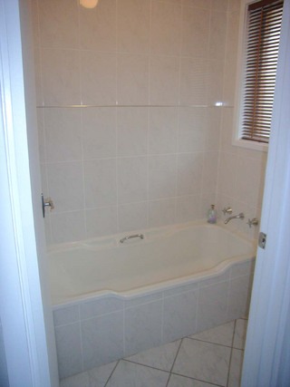 Bathroom (2006-06-10)