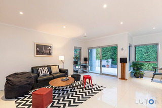 Living Room (2015-11-11)