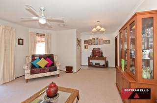 Living Room (2013-12-03)