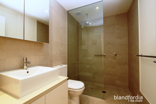 Ensuite (2011-02-07)