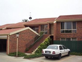 Front of unit (2008-11-20)