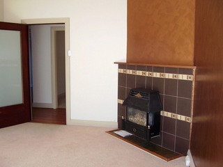 Lounge Room (2012-02-09)