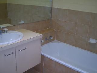 Bathroom (2010-06-10)