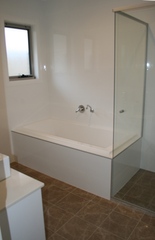 Bathroom (2015-09-10)