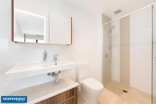 Bathroom (2014-12-09)