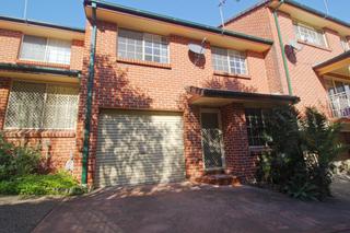5/7 Wiseman Avenue North Wollongong - Front (2015-08-13)