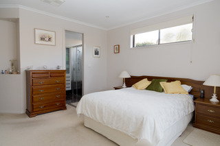 Bedroom 1 (2014-09-09)