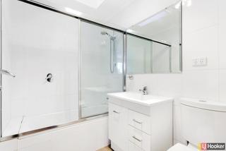 Bathroom (2015-11-25)
