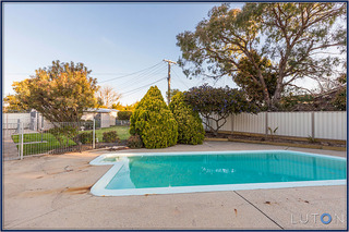 Pool (2014-09-23)