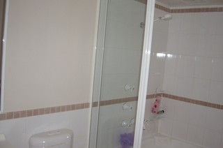 Bathroom (2007-04-30)