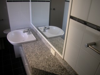Bathroom (2004-10-08)