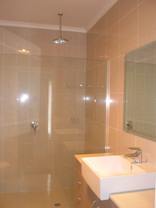 Bathroom (2004-10-26)