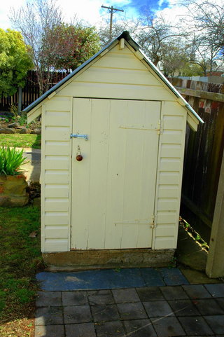 Garden shed ! (2007-08-26)