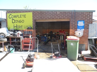 Brick Garage (2014-10-10)