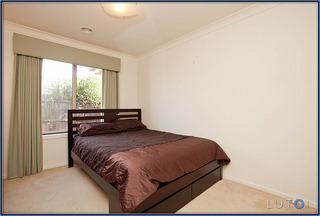 Bedroom 3 (2011-02-21)