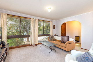 Lounge Room (2015-10-15)
