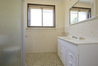 Ensuite (2013-03-19)