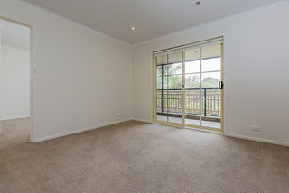 Family Room (2015-10-13)