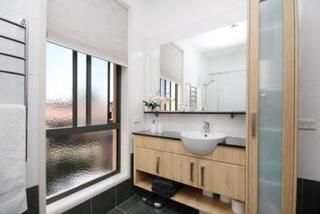 Ensuite (2010-09-01)