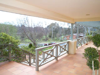 Balcony (2001-11-16)