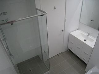 Bathroom (2014-02-26)