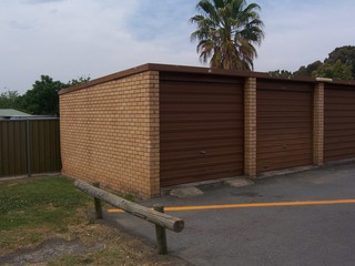 Garage (2006-12-22)