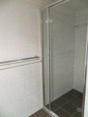 Bathroom (2015-07-09)