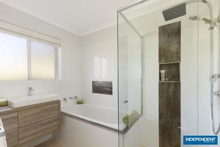 Main bathroom (2018-04-13)