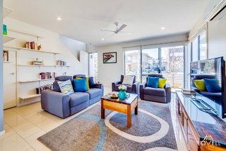Lounge Room (2016-09-06)