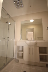 Ensuite (2012-05-22)