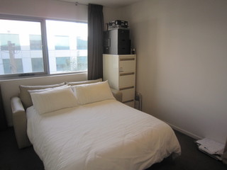 Bedroom 2 (2011-02-11)