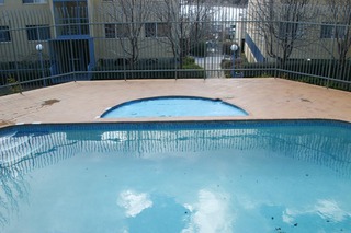 Pool & Spa (2006-07-17)