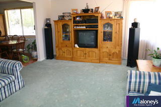 Lounge (2006-10-31)