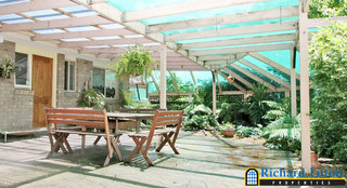 Entertaining Area (2005-11-25)