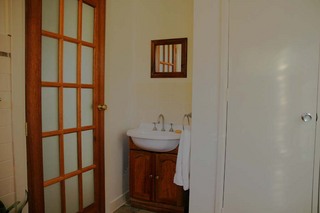 Bathroom Vanity Area (2005-07-24)