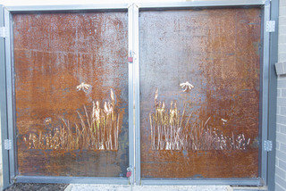 Side gates (2016-03-28)