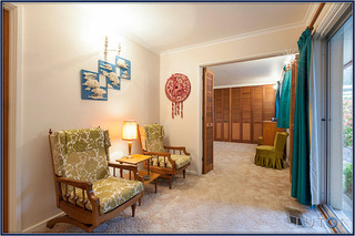 Parents' retreat sitting room (2012-10-10)